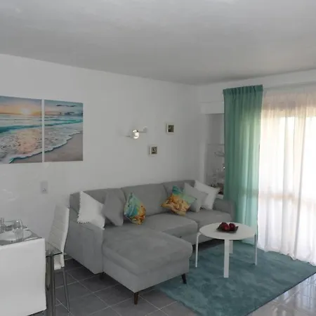 Emerald House- In Albufeira