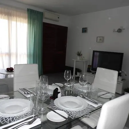 Apartment Happy House-fantastic With Amenities Albufeira
