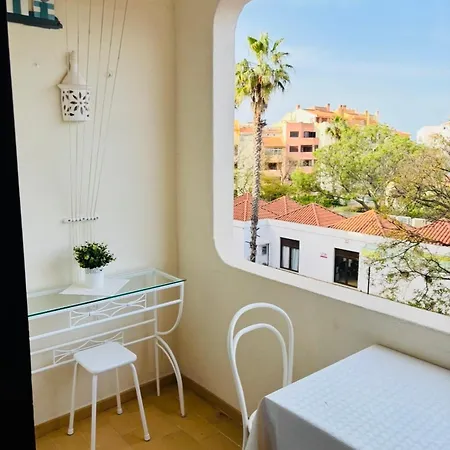 Emerald House- Apartment In Central Albufeira
